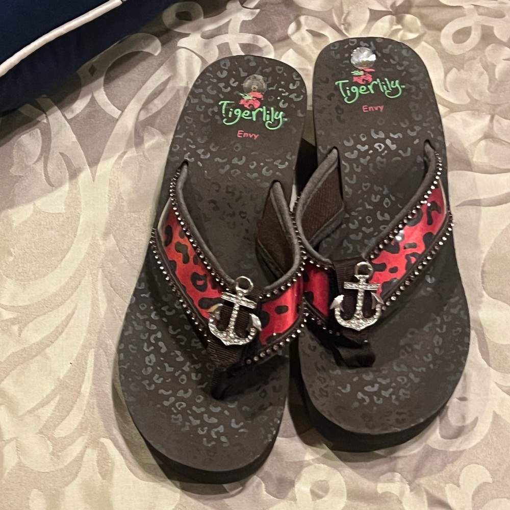 Tigerlily Red and Black Sandals with Anchor Charm